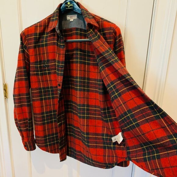 Men's Wallace and Barnes Plaid Flannel Shirt Size Medium - Picture 7 of 8